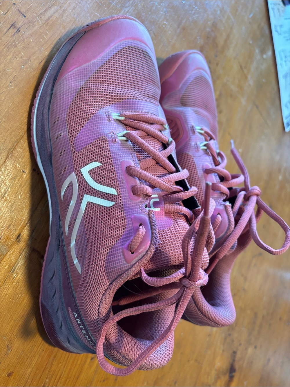 Women's Pink Artengo Court/Tennis Shoes